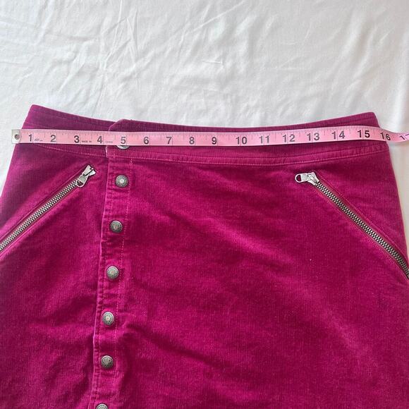 ✨KUHL Women’s Size 6 mini Skirt wine Corduroy Button Front Mini Casual Pockets - Picture 5 of 6
